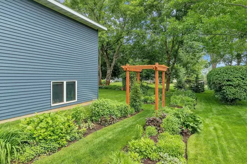 Exterior - 2708 Tranquility Dr, Saint Cloud, MN 56301 photo 7 of 11