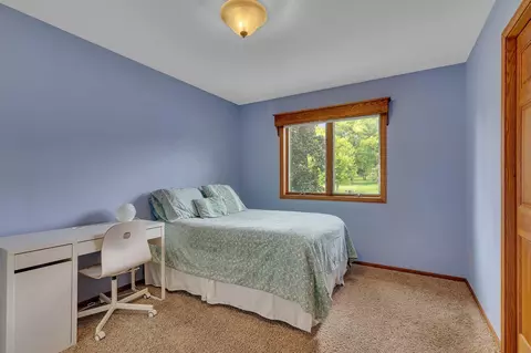 Bedroom - 2708 Tranquility Dr, Saint Cloud, MN 56301 photo 2 of 3