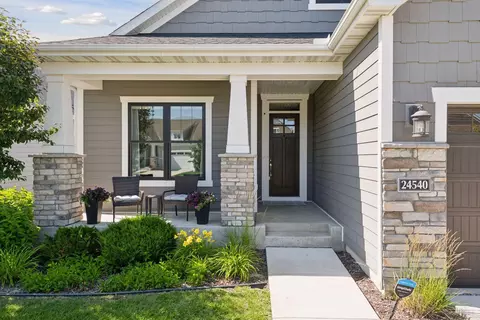 24540 Niblick Alcove, Shorewood, MN 55331