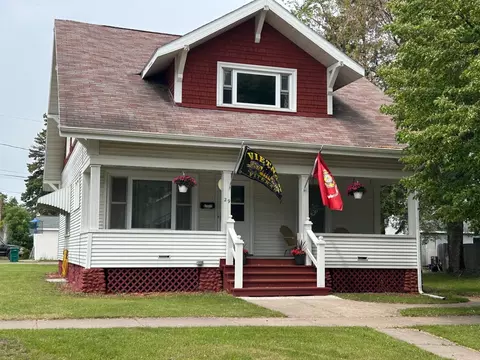 29 15th St, Cloquet, MN 55720