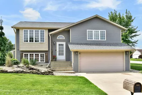 404 3rd Way SE, Dover, MN 55929
