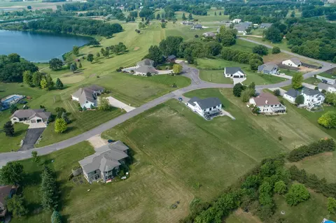 3509 Pebble Hills Dr, Fergus Falls, MN 56537