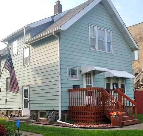 3007 W 1st St, Duluth, MN 55806