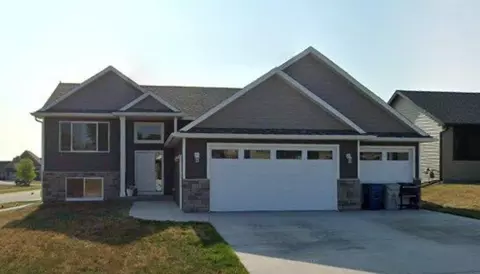 648 15th Ave NE, Byron, MN 55920