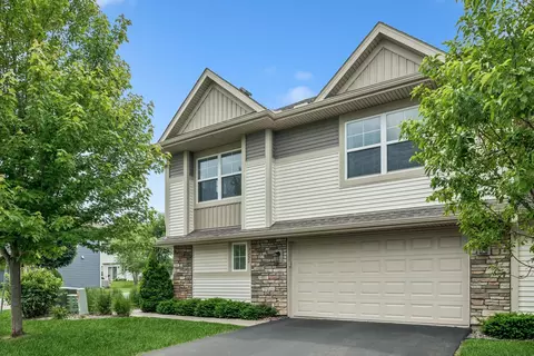3292 Lakewood Trl, Woodbury, MN 55129