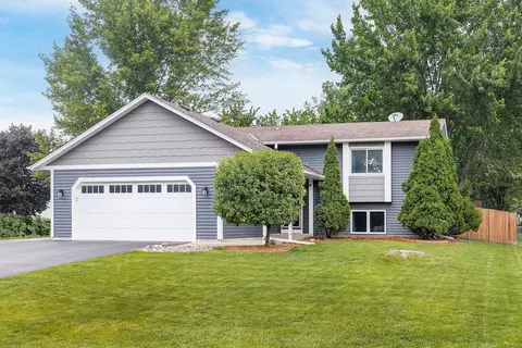 5830 W 139th St, Savage, MN 55378