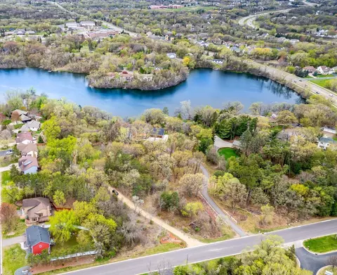 1350 Crestridge Ln, Eagan, MN 55123