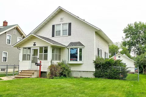 1936 W 5th St, Red Wing, MN 55066