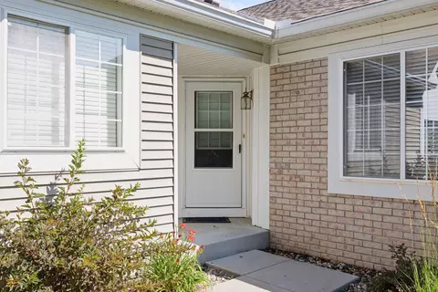 13107 Falcons Way, Savage, MN 55378