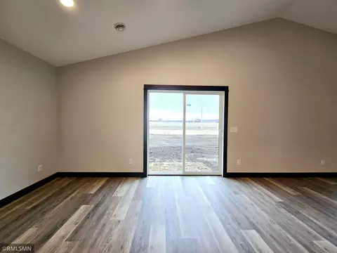 Living - 2001 Essler Dr, Saint Peter, MN 56082 photo 1 of 3