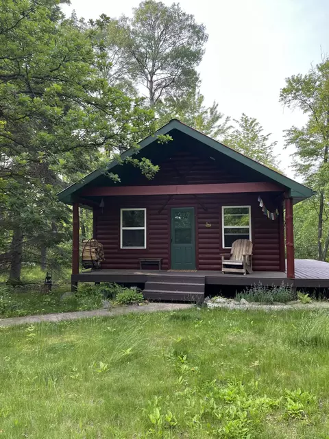 38010 Clover Cir, Hinckley, MN 55037