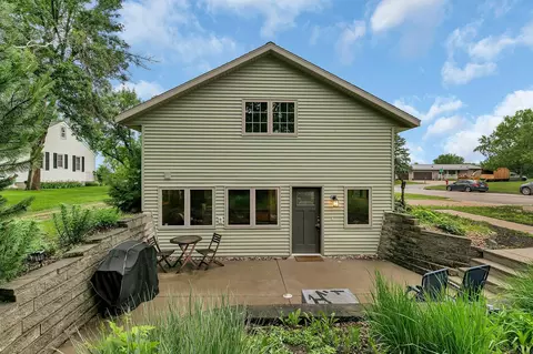 122 4th St S, Sauk Centre, MN 56378
