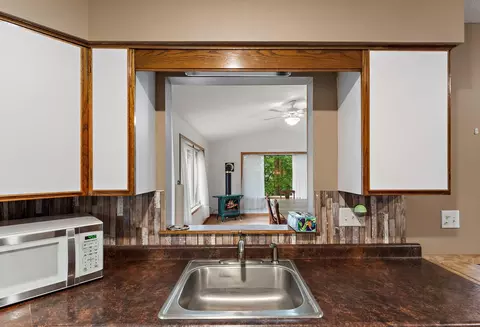 1202 Matteson St, Faribault, MN 55021 photo 15