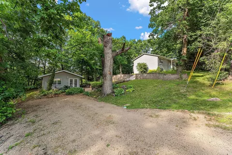 1202 Matteson St, Faribault, MN 55021 photo 9