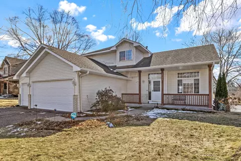 5545 157th St N, Hugo, MN 55038
