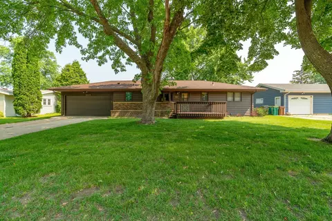 1510 Plainview Ln, Albert Lea, MN 56007