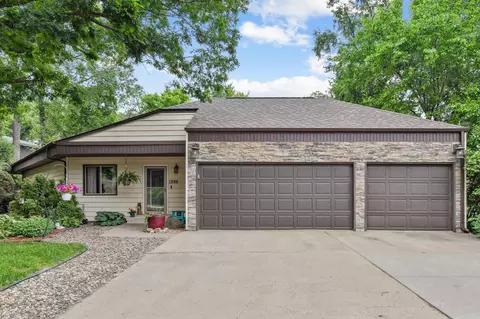 1398 Summit Cir, West Saint Paul, MN 55118