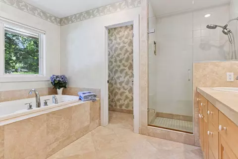 Bath - 28125 Boulder Cir, Shorewood, MN 55331 photo 1 of 5