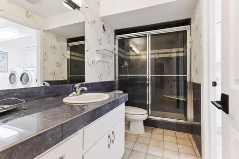 Bath - 28125 Boulder Cir, Shorewood, MN 55331 photo 5 of 5