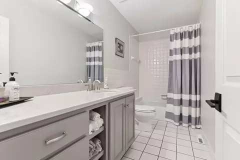 Bath - 28125 Boulder Cir, Shorewood, MN 55331 photo 4 of 5