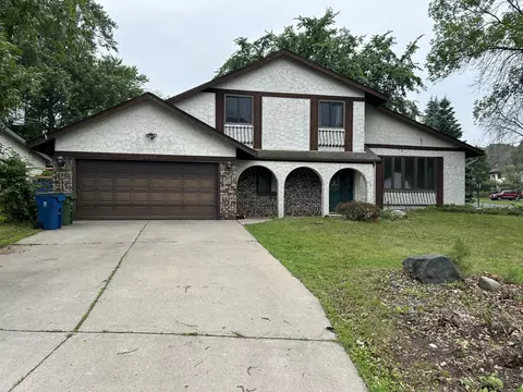 1604 Briardale Rd NE, Fridley, MN 55432