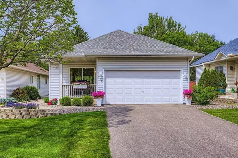 398 Bluebird Ln, Woodbury, MN 55125