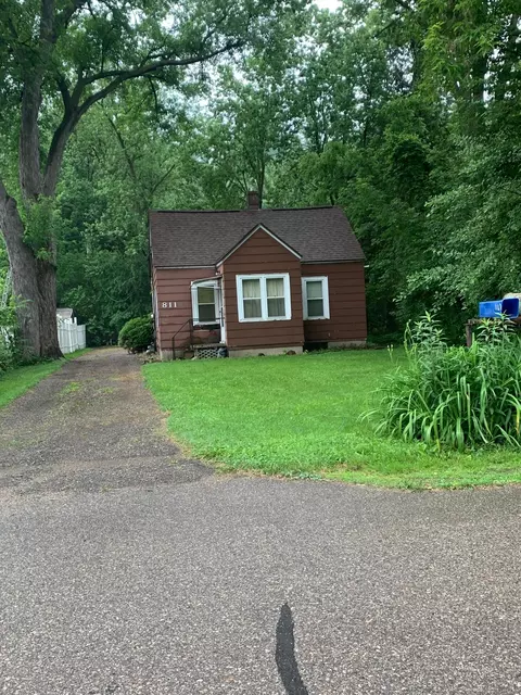 811 Lehillier St, Mankato, MN 56001