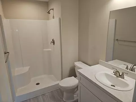 Bath - 591 Alaska Loop, Cambridge, MN 55008 photo 1 of 6