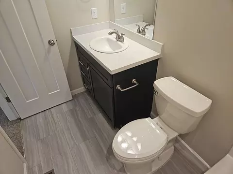 Bath - 591 Alaska Loop, Cambridge, MN 55008 photo 4 of 6