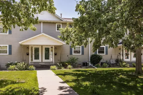 716 Stewart Ave, Saint Paul, MN 55102