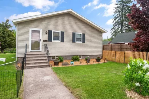 3501 E 1st St, Superior, WI 54880 photo 2