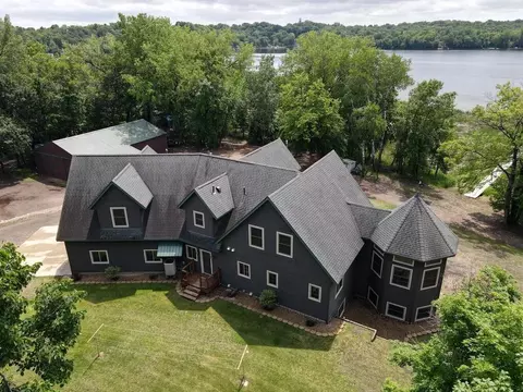 2406 Augusta Rd, South Haven, MN 55382