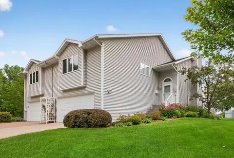 609 Main St E, Wabasha, MN 55981