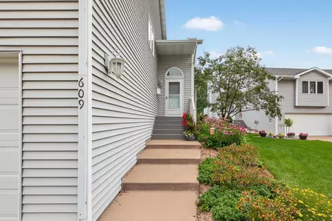 609 Main St E, Wabasha, MN 55981 photo 2