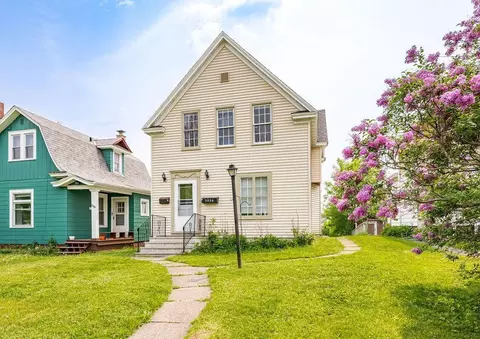 3820 W 6th St, Duluth, MN 55807