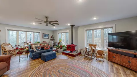 Living - 31340 Indigo Rd, Fountain, MN 55935 photo 3 of 4