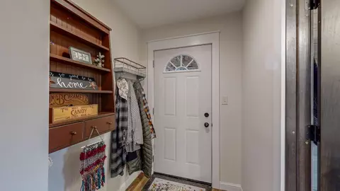 Entry Way - 31340 Indigo Rd, Fountain, MN 55935 photo 2 of 3