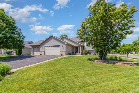 417 Coventry Rd, Le Sueur, MN 56058