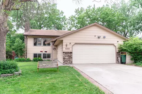 6259 Edgemont Blvd N, Brooklyn Park, MN 55428