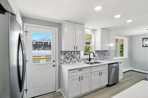 7581 Idaho Ave N, Brooklyn Park, MN 55428