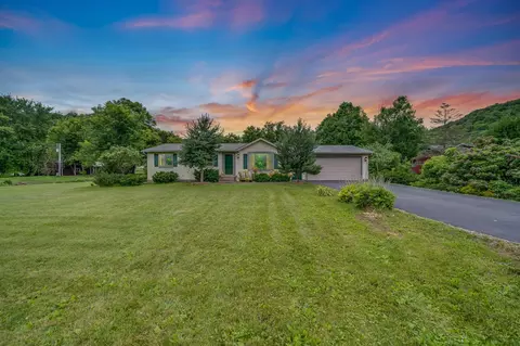 206 West St, Plum City, WI 54761