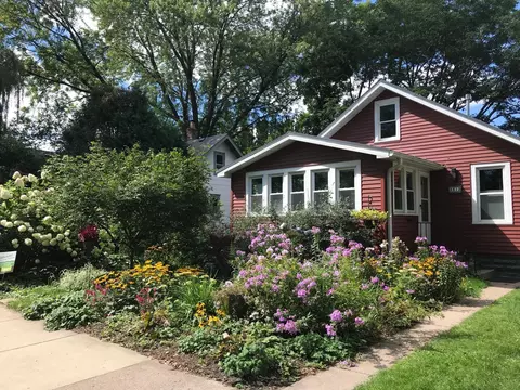 2812 33rd Ave S, Minneapolis, MN 55406