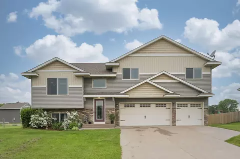 315 N Benet Ave, Rush City, MN 55069