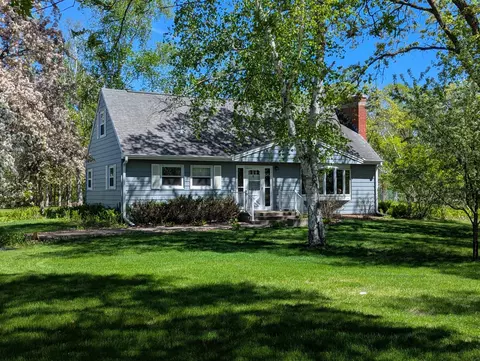 1138 Wintergreen Ln NE, Bemidji, MN 56601