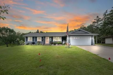 8084 Ivywood Ave S, Cottage Grove, MN 55016