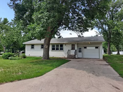 264 3rd St SW, Richmond, MN 56368