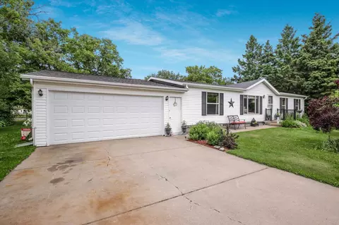 635 S 6th St, Barron, WI 54812