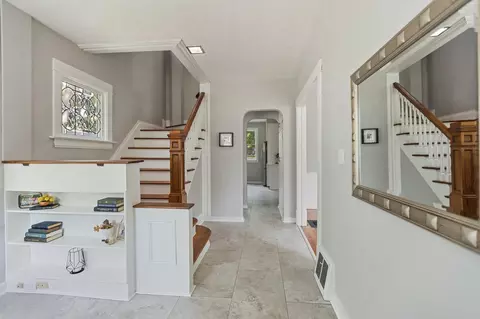 Entry Way - 810 7th St NW, Faribault, MN 55021 photo 1 of 1