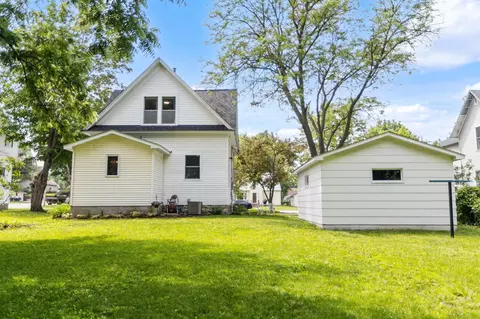 Exterior - 810 7th St NW, Faribault, MN 55021 photo 6 of 8