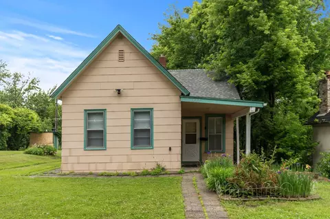 377 Winona St E, Saint Paul, MN 55107